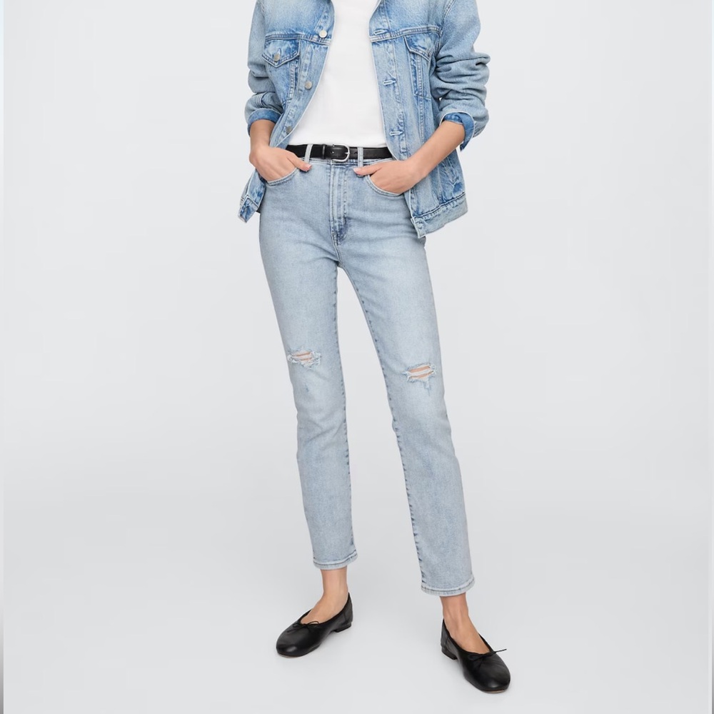 NWOT High Rise Destructed Vintage Slim Jeans